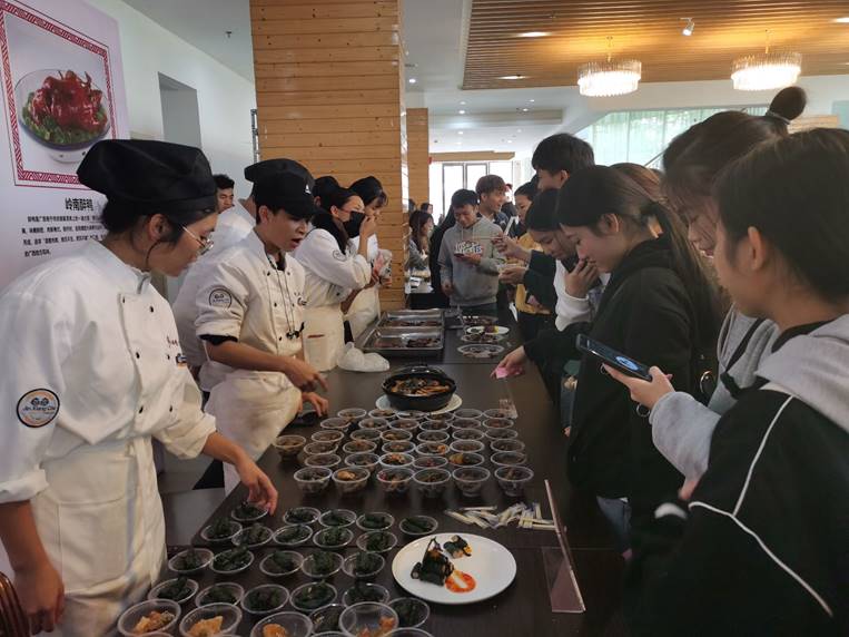 旅游学院美食节|我院梧州商贸学校办学点师生参加美食